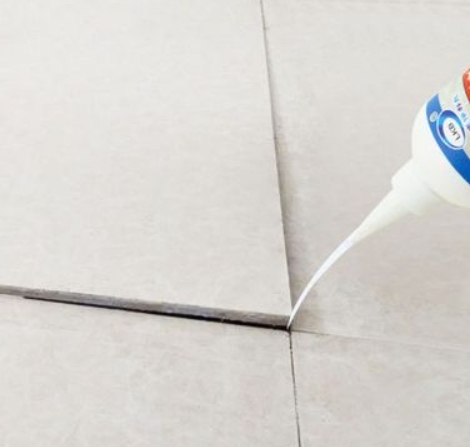 富蕴瓷砖空鼓维修公司分享卫生间瓷砖脱落的原因可能有以下几点
